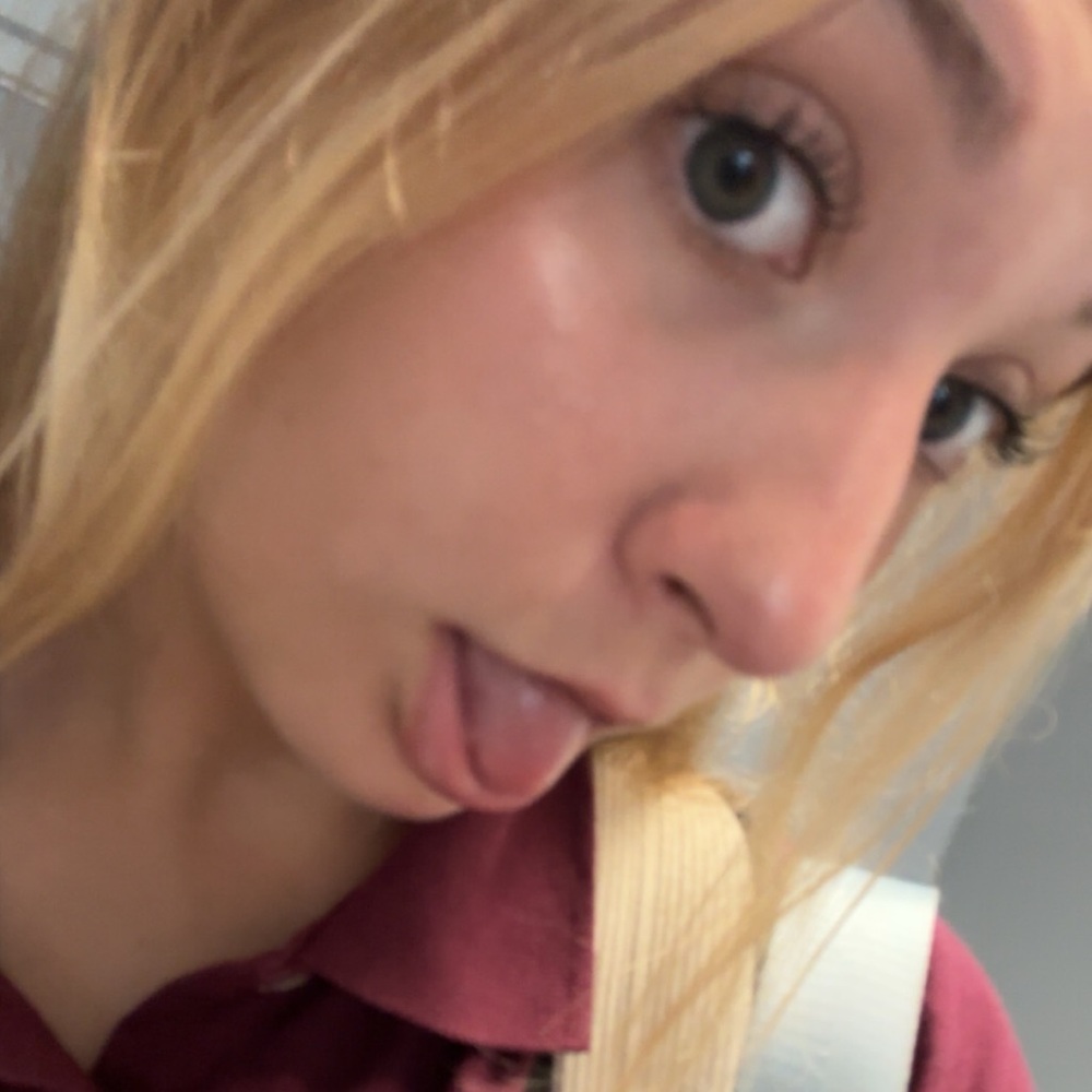 Meet your Posher, Kayla
